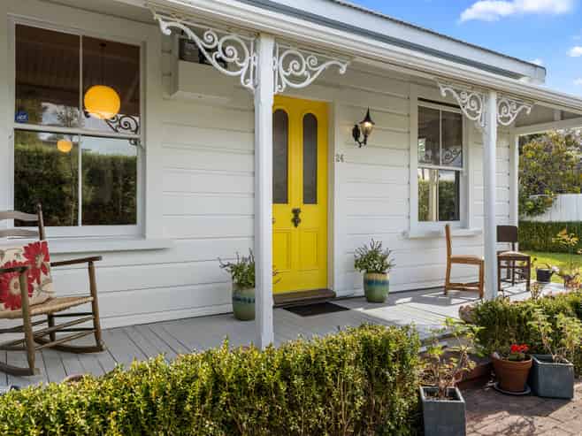 24 Dillons Point Road, Islington