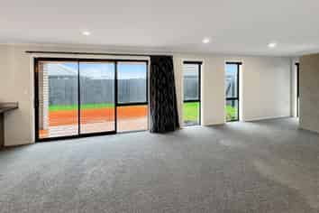 39 Ebenezer Dr, Lincoln