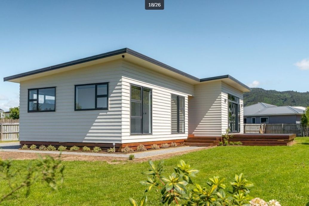 FEATHERSTON FOUR BEDROOM – pohled 2