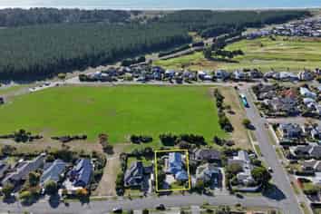 73 Forest Drive, Parklands