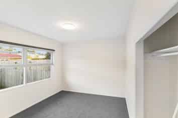 2/12A Middlemore Road, Otahuhu