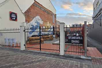 Inimitable opportunity