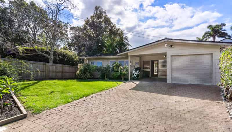 70 Godden Crescent, Mission Bay