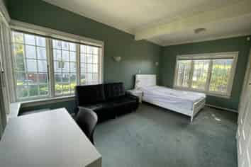 Room 4/27 Pitt Street, North Dunedin