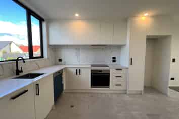 2/14 Rutherford Street, Woolston