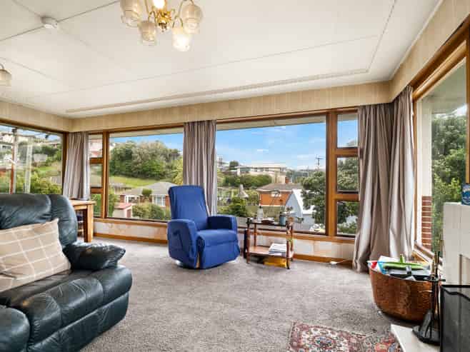 15 Middleton Road, Kew