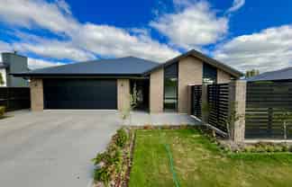 54 Grayshott Avenue, Casebrook