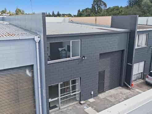 Entry-level investment unit