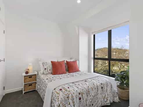 408/2 Colombo Street, Newtown