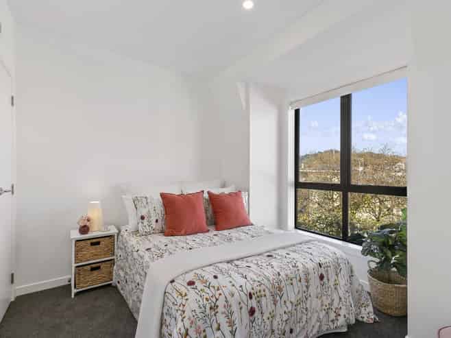 408/2 Colombo Street, Newtown