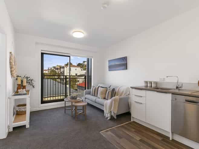 408/2 Colombo Street, Newtown