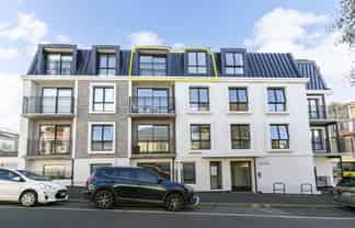 408/2 Colombo Street, Newtown