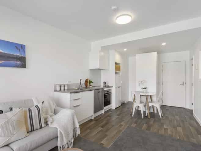 408/2 Colombo Street, Newtown