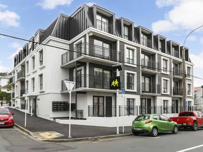 408/2 Colombo Street, Newtown