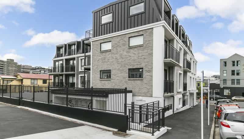 408/2 Colombo Street, Newtown