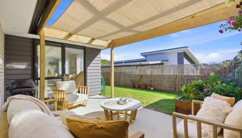 29 Pakanga Grove, Pyes Pa