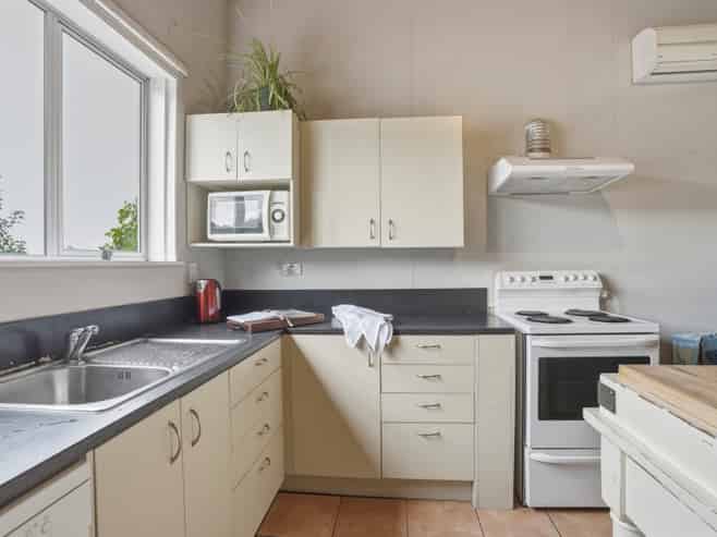 8 Dalry Street, Mornington