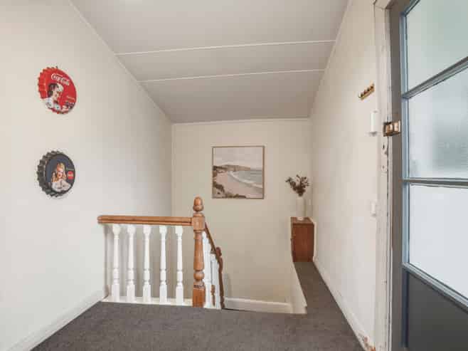 8 Dalry Street, Mornington