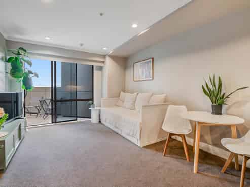 210/9-17 Byron Avenue, Takapuna