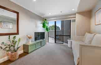 210/9-17 Byron Avenue, Takapuna