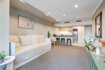 210/9-17 Byron Avenue, Takapuna