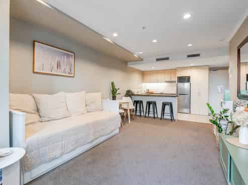 210/9-17 Byron Avenue, Takapuna