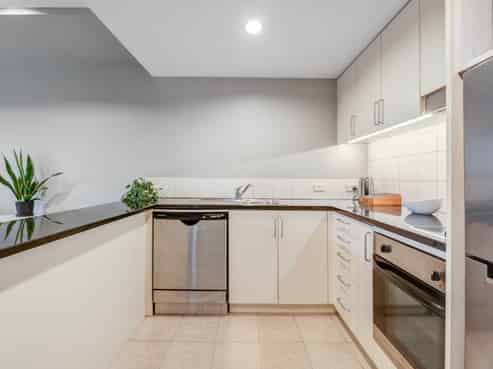 210/9-17 Byron Avenue, Takapuna