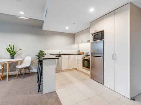 210/9-17 Byron Avenue, Takapuna