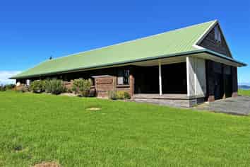 1025 Takatu Road, Matakana