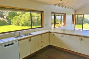 1025 Takatu Road, Matakana