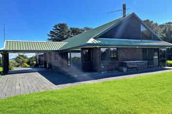 1025 Takatu Road, Matakana
