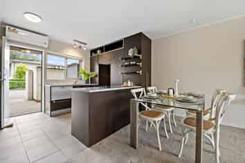 88D Great South Road, Epsom