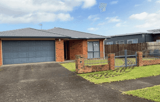 16 Kaimoana Street, Weymouth