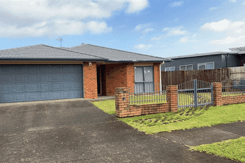 16 Kaimoana Street, Weymouth