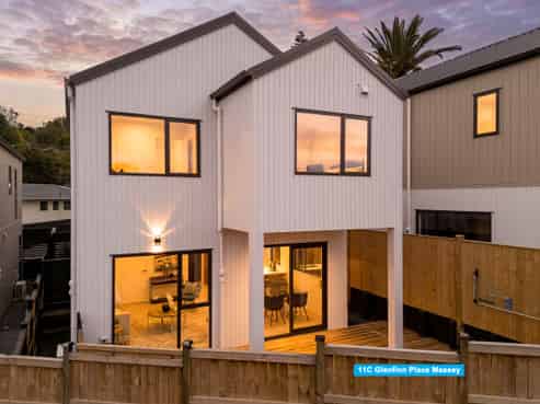 3/11 Glenfinn Place, Massey