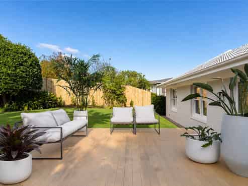 83 Mount Royal Avenue, Mount Albert