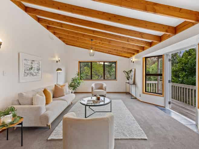 32 Opanuku Road, Henderson Valley