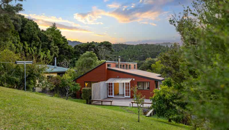 32 Opanuku Road, Henderson Valley