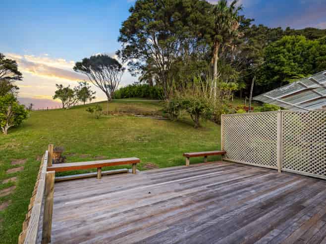 32 Opanuku Road, Henderson Valley