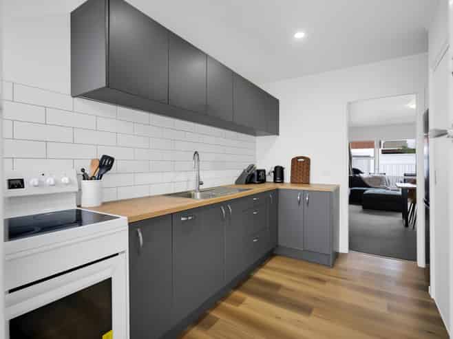 3b Bideford Street, Brooklands