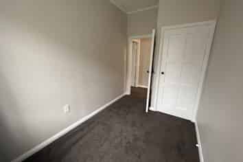 30 Savage Crescent, West End