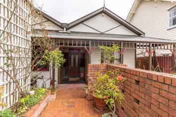 The Flat/16 Selwyn Terrace, Thorndon