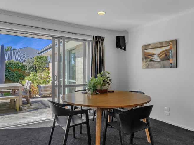 96 Infinity Drive, Pegasus