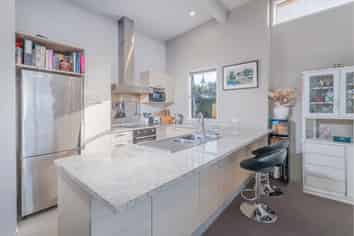 73 South Highway East, Whitianga