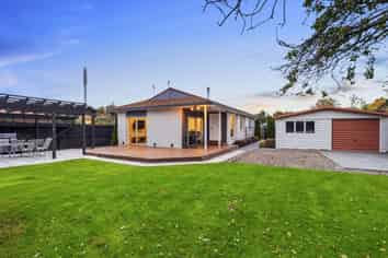 63 Solomon Avenue, Redwood