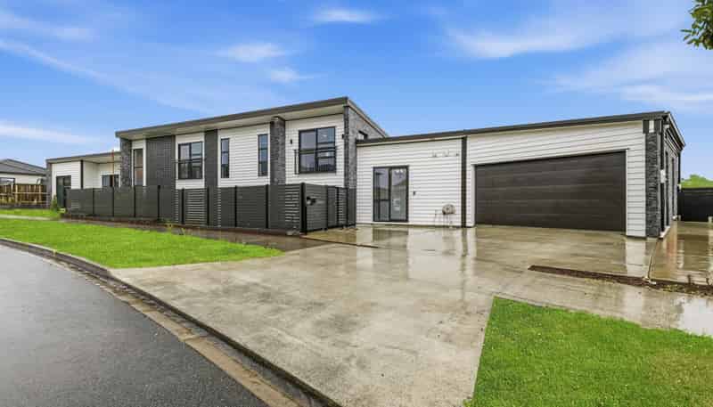 62 Castlebane Drive, Flat Bush