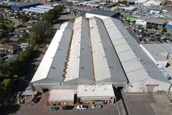 Sockburn Warehouse with Crane Potential