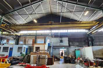 Sockburn Warehouse with Crane Potential