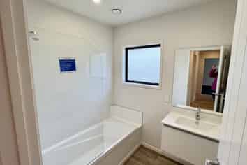 20 Aylmer Street, Ross