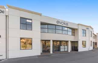 6% yield - New 5 year lease